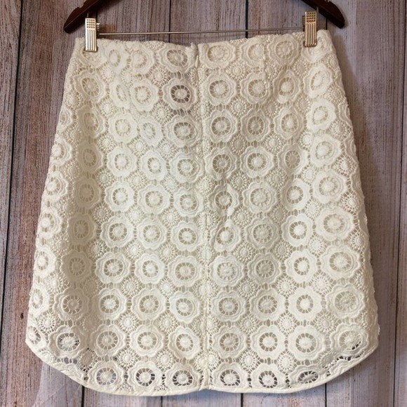 Joe Fresh white lace skirt 6 - Picture 3 of 5